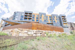 View of apartment building / complex