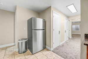 Included refrigerator in kitchenette