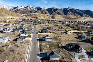 Aerial perspective of suburban area with mountains