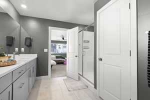 Master ensuite bathroom