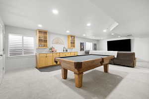 Rec room with wet bar