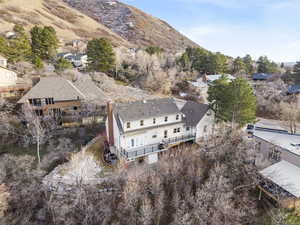 Aerial perspective of suburban area with mountains