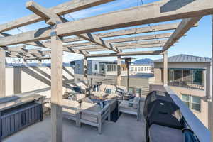 Great rooftop terrace perfect for grilling, watching sunsets/sunrises and more!