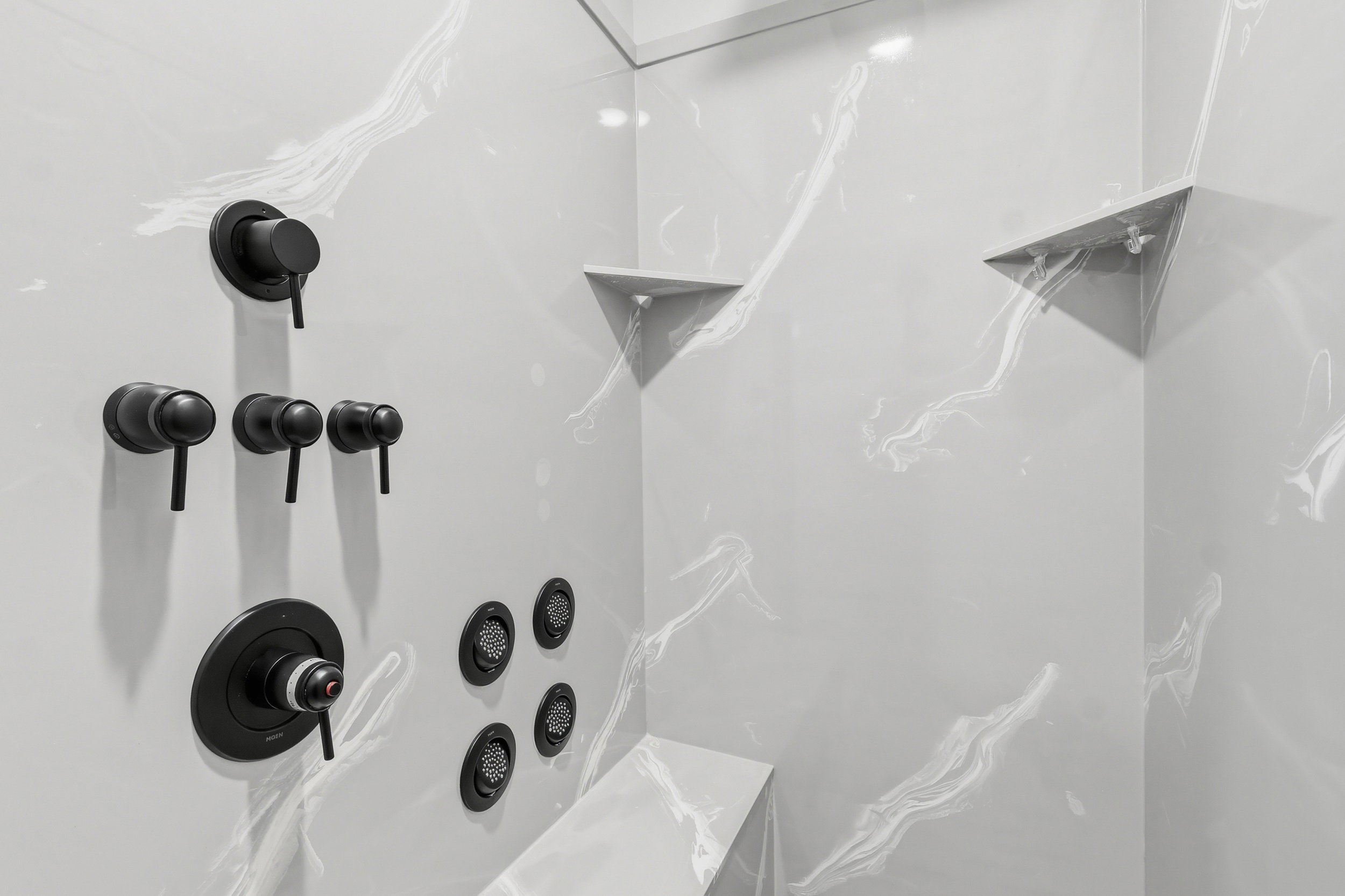Master Bathroom jetted shower
