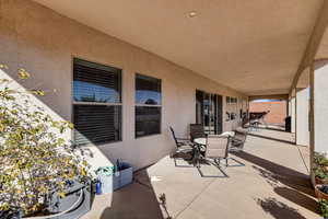 View of patio / terrace with outdoor dining space