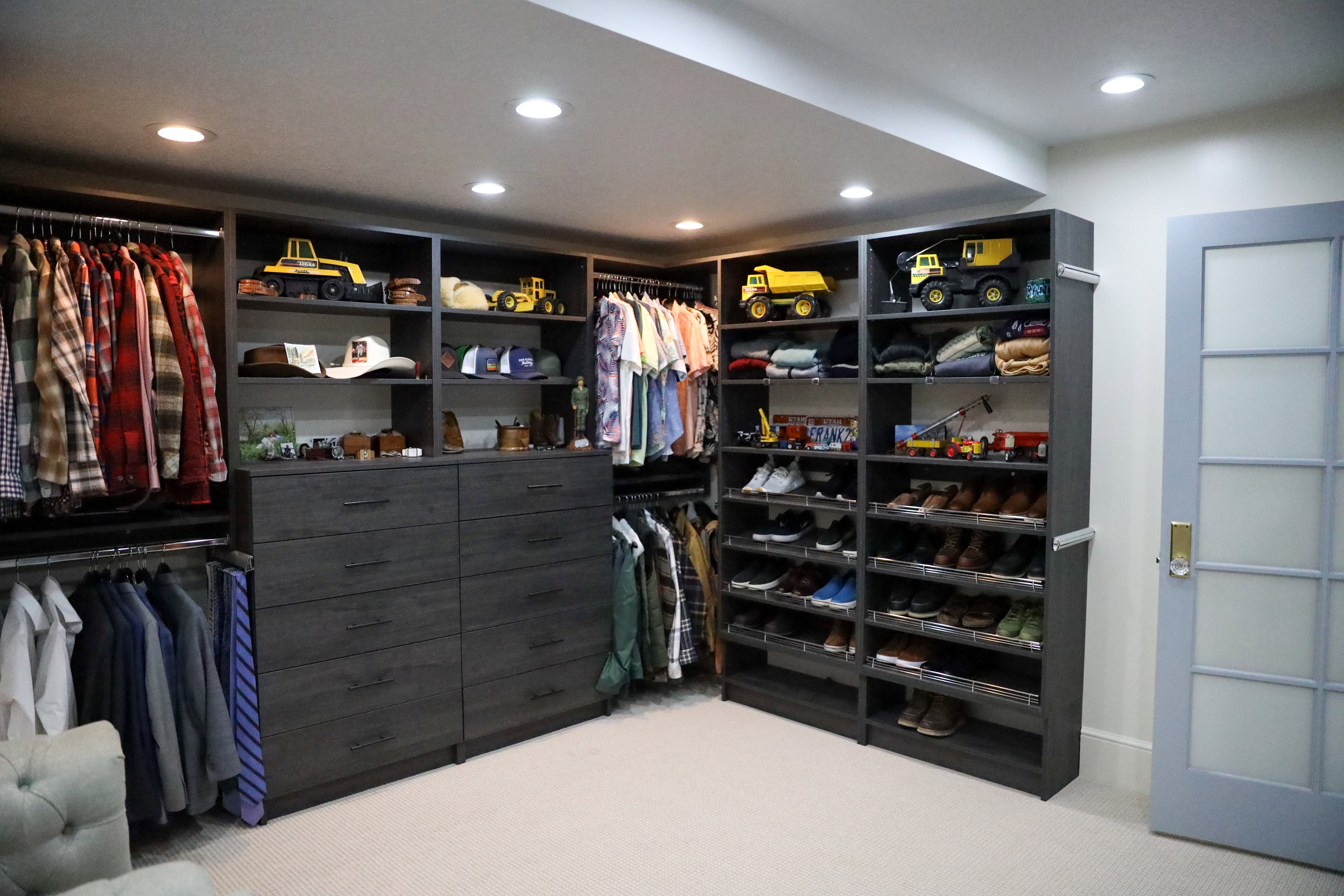 Master Suite walk in closet 2