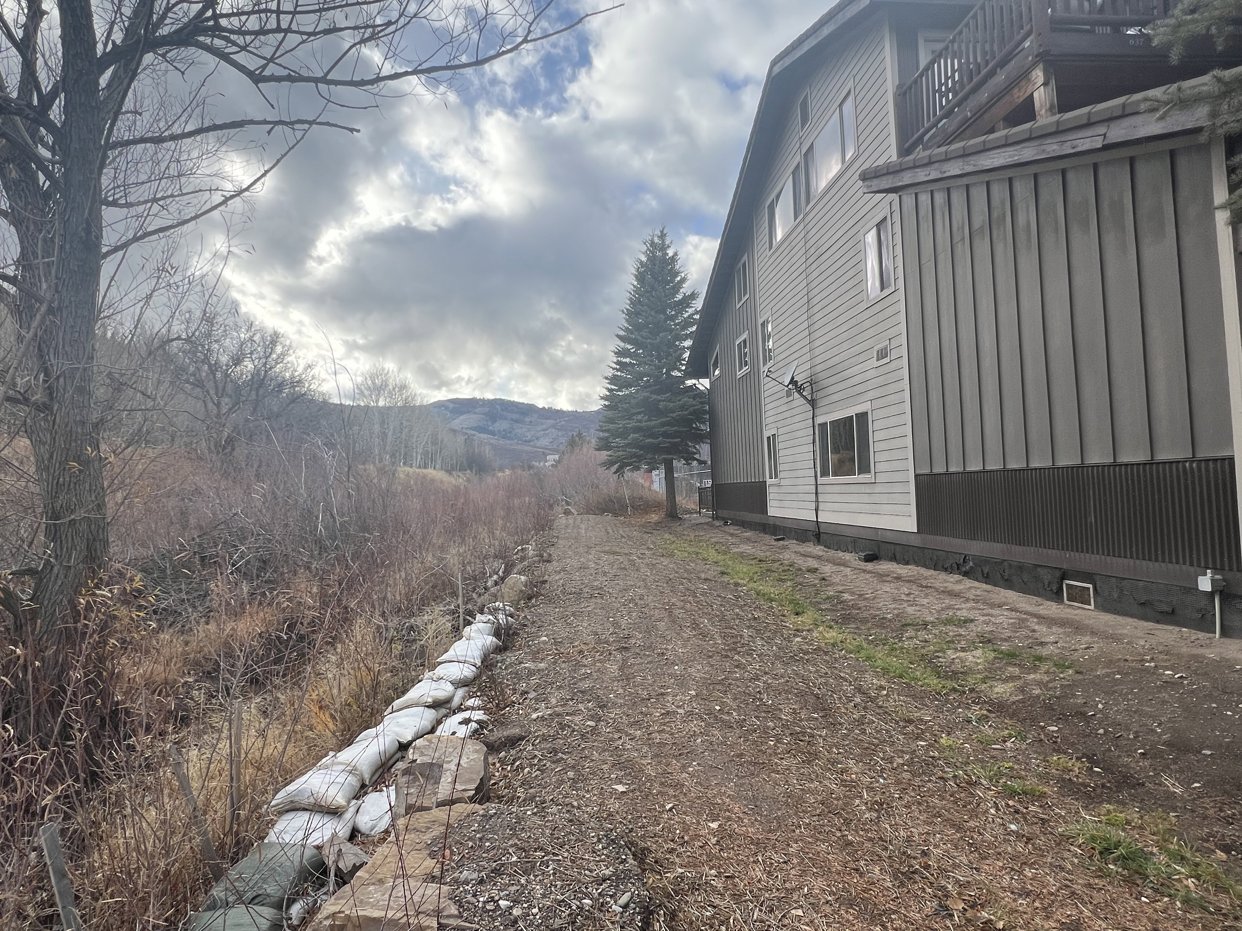 View of yard with a mountain view