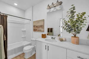 Photo of similar model