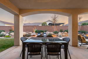 OUTDOOR DINING AREA