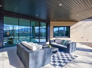 View of patio / terrace featuring an outdoor living space