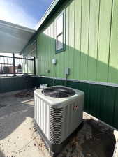 Exterior view of a cooling unit