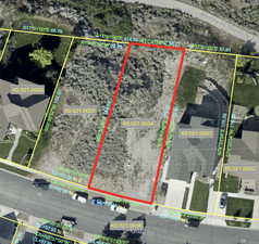 Aerial map of property and surrounding area