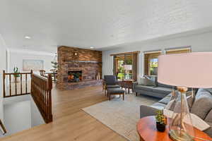 Living room with double-sided fireplace