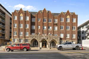 View of apartment building / complex