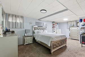 Bedroom with carpet
