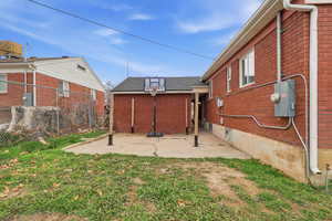 View of yard with a patio