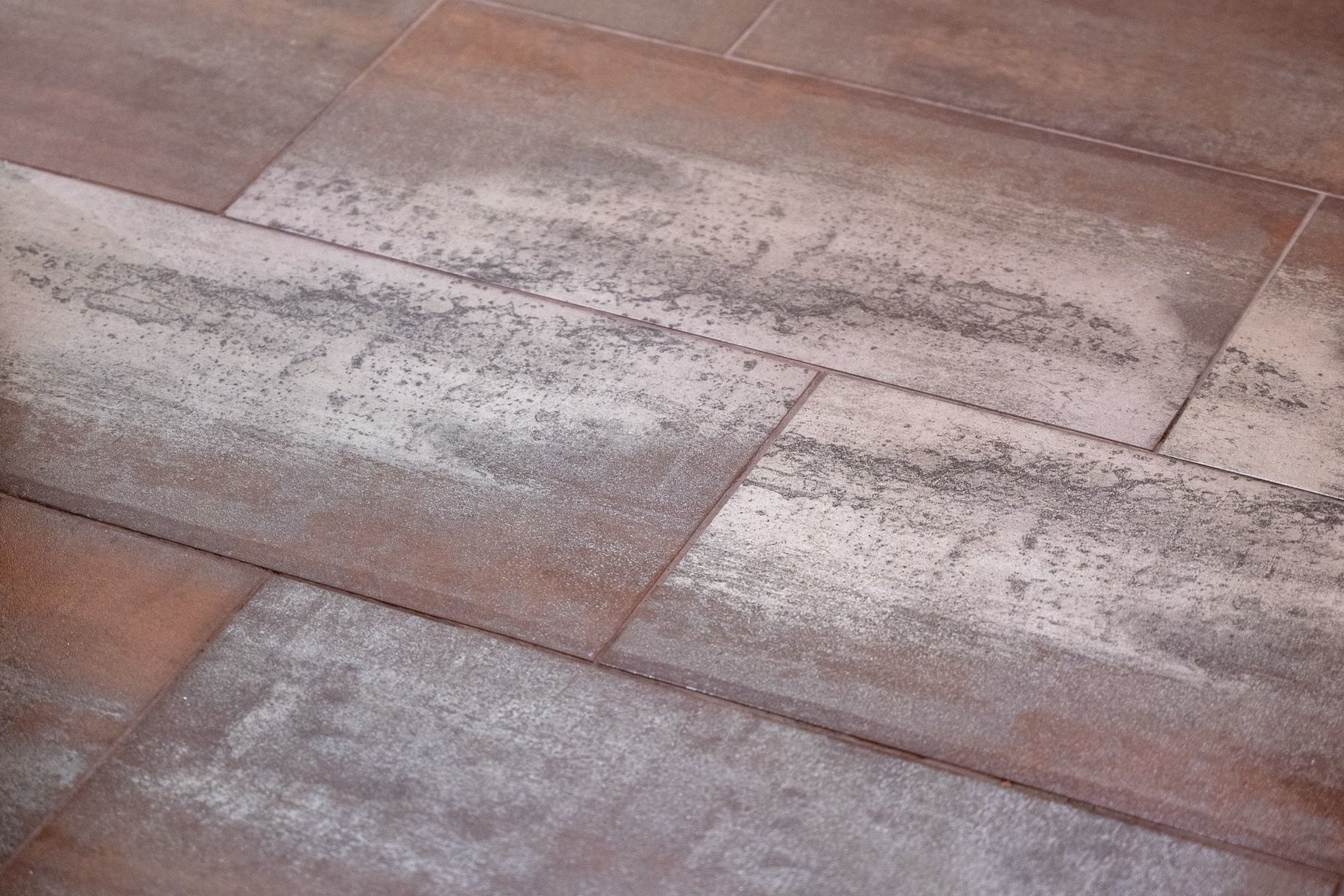 Detailed view of carpet floors