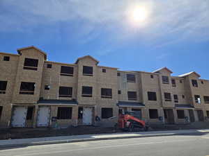 View of apartment building / complex