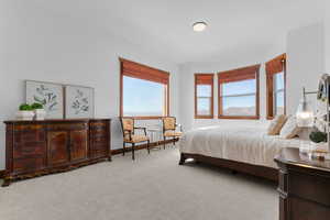 Secondary en-suite on main floor