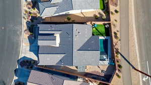 Aerial view of property and surrounding area