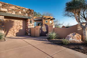 1-bedroom side of home (entrance)