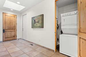 1-bedroom side of home (laundry)