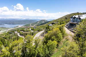 Bird's eye view of a water and mountain view
