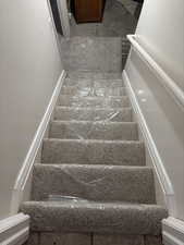 Staircase with new carpet