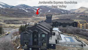 Bird's eye view of mountains