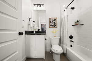 2nd Bedroom with Ensuite Bath