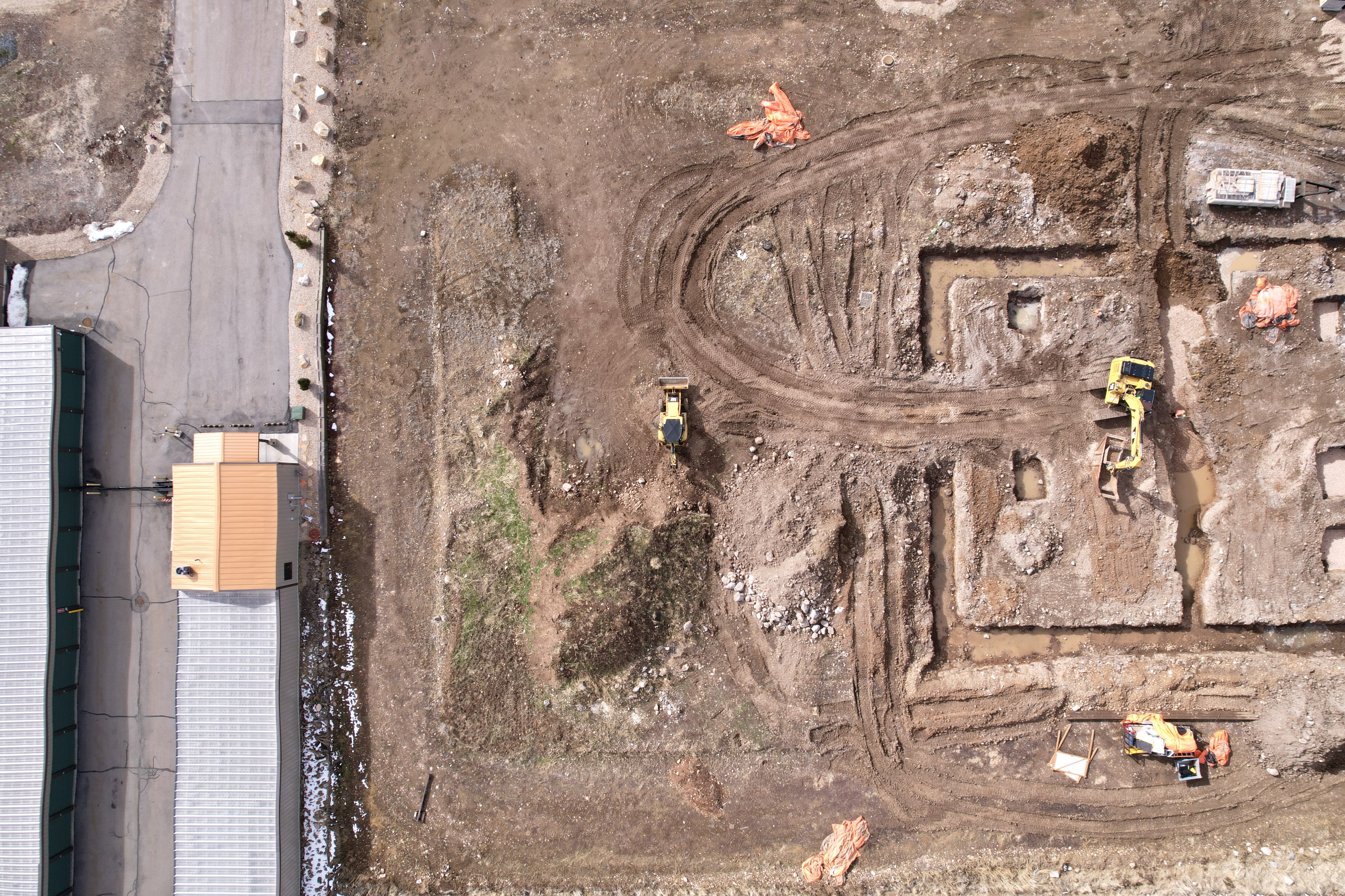 Aerial view of property and surrounding area