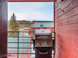 Balcony featuring grilling area