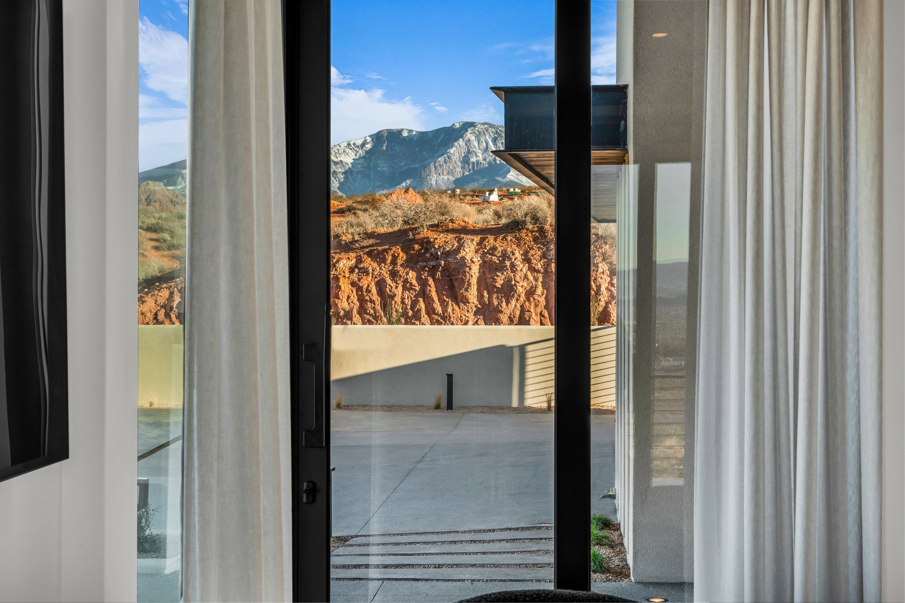 Detailed view of a mountain backdrop