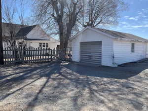 Detached garage with driveway