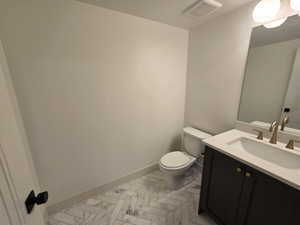 Basement 1/2 bath