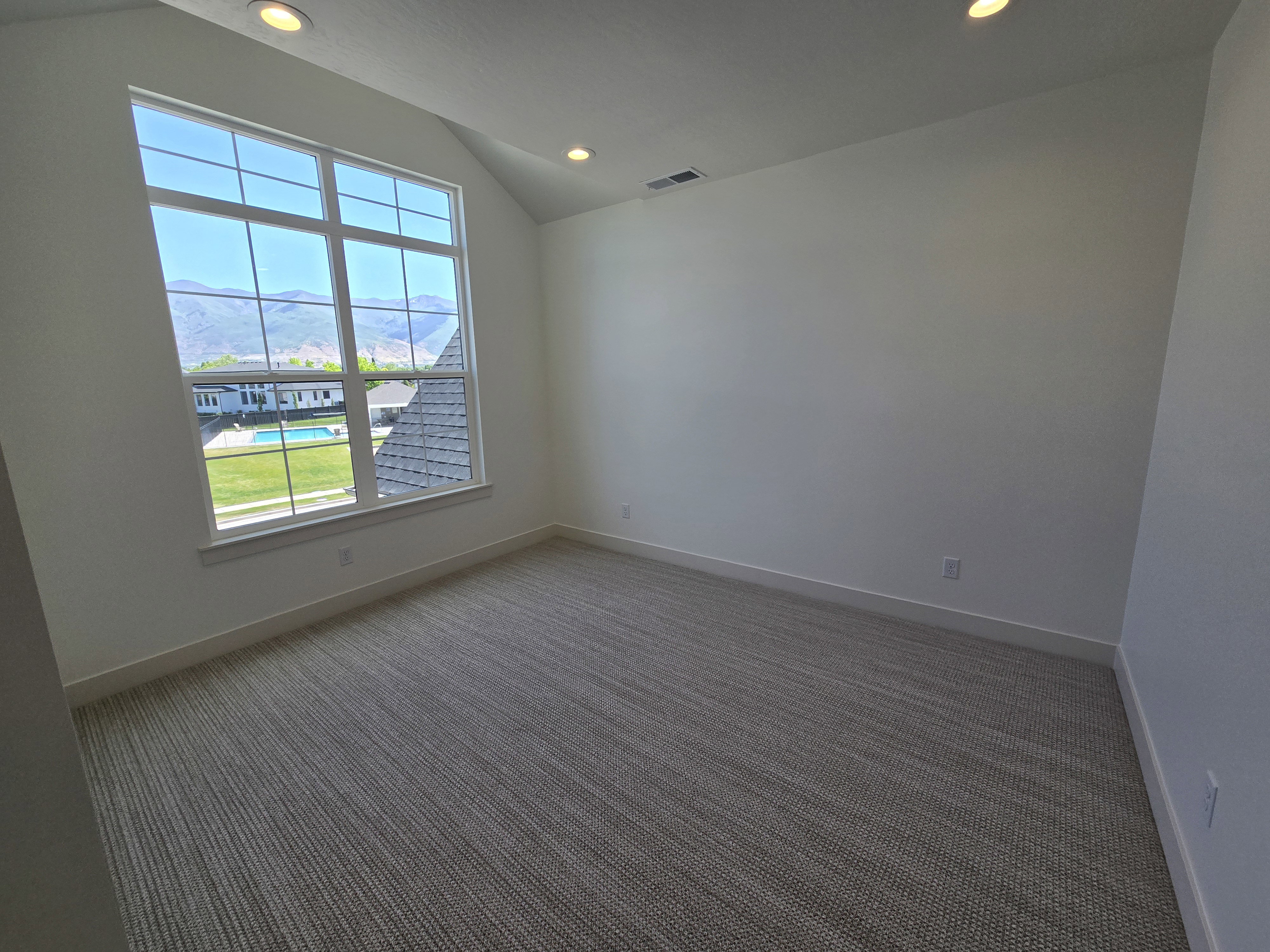 Upstairs Bedroom 1