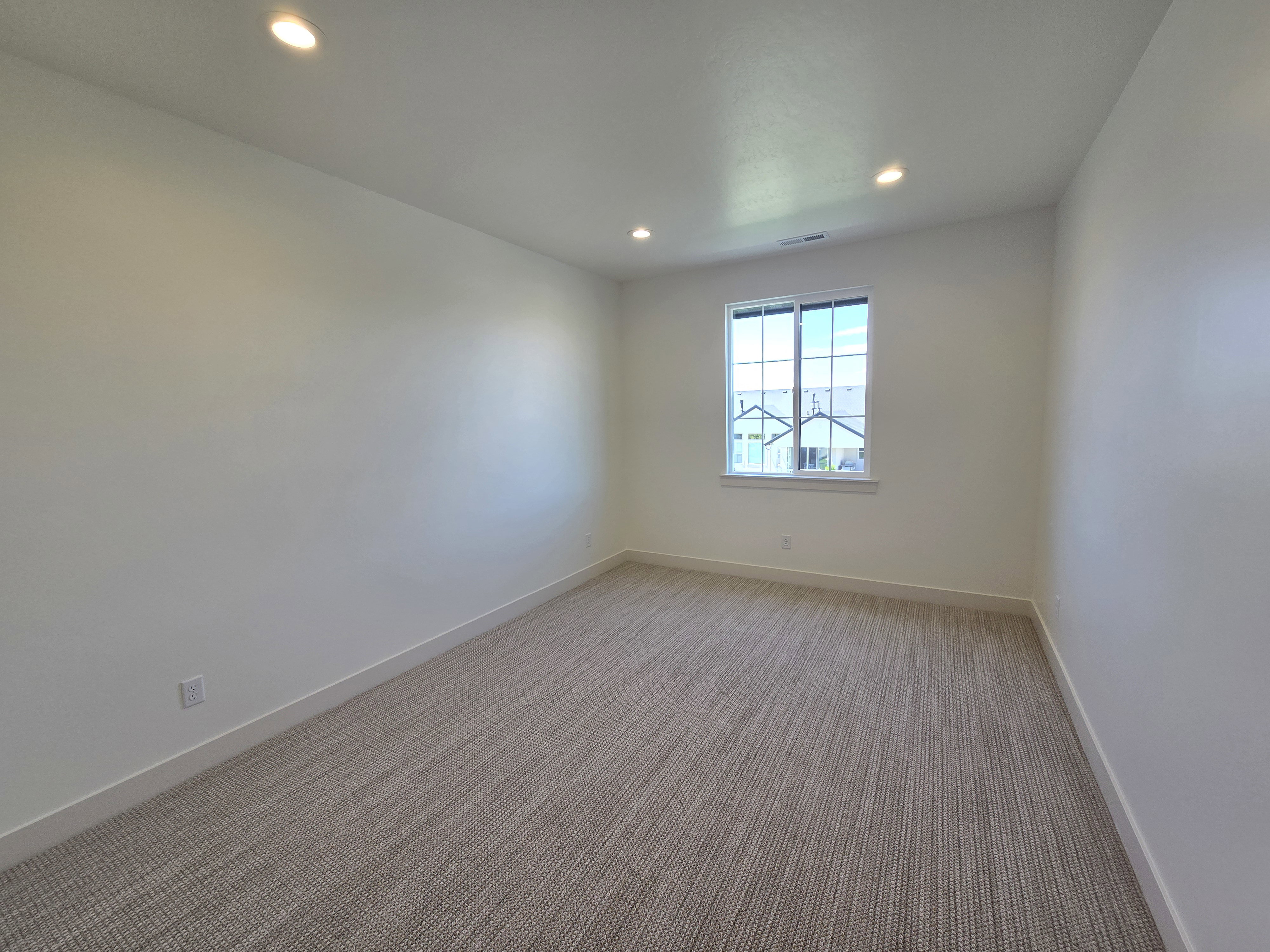 Upstairs Bedroom 2