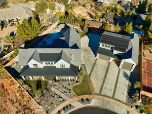 Aerial view of property and surrounding area