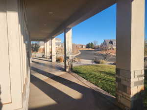 View of front patio / terrace featuring a residential view