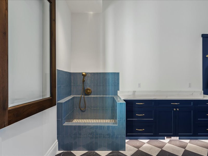 Full bathroom featuring vanity