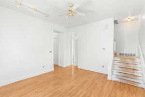 Unfurnished living room, entry room