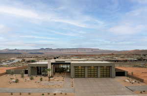 Mid-Century Modern 2026 Parade Home with Sweeping Views of Zion National Park and Sand Hollow & on the 17th Hole Tee Box