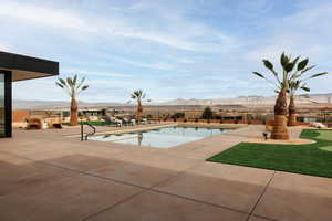 22'x40' Pool and Spa with Sweeping Views