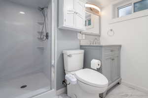 Lifetime warranty on updated showers in both bathrooms