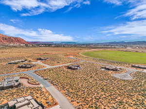 View of yard with a mountain view and a desert view