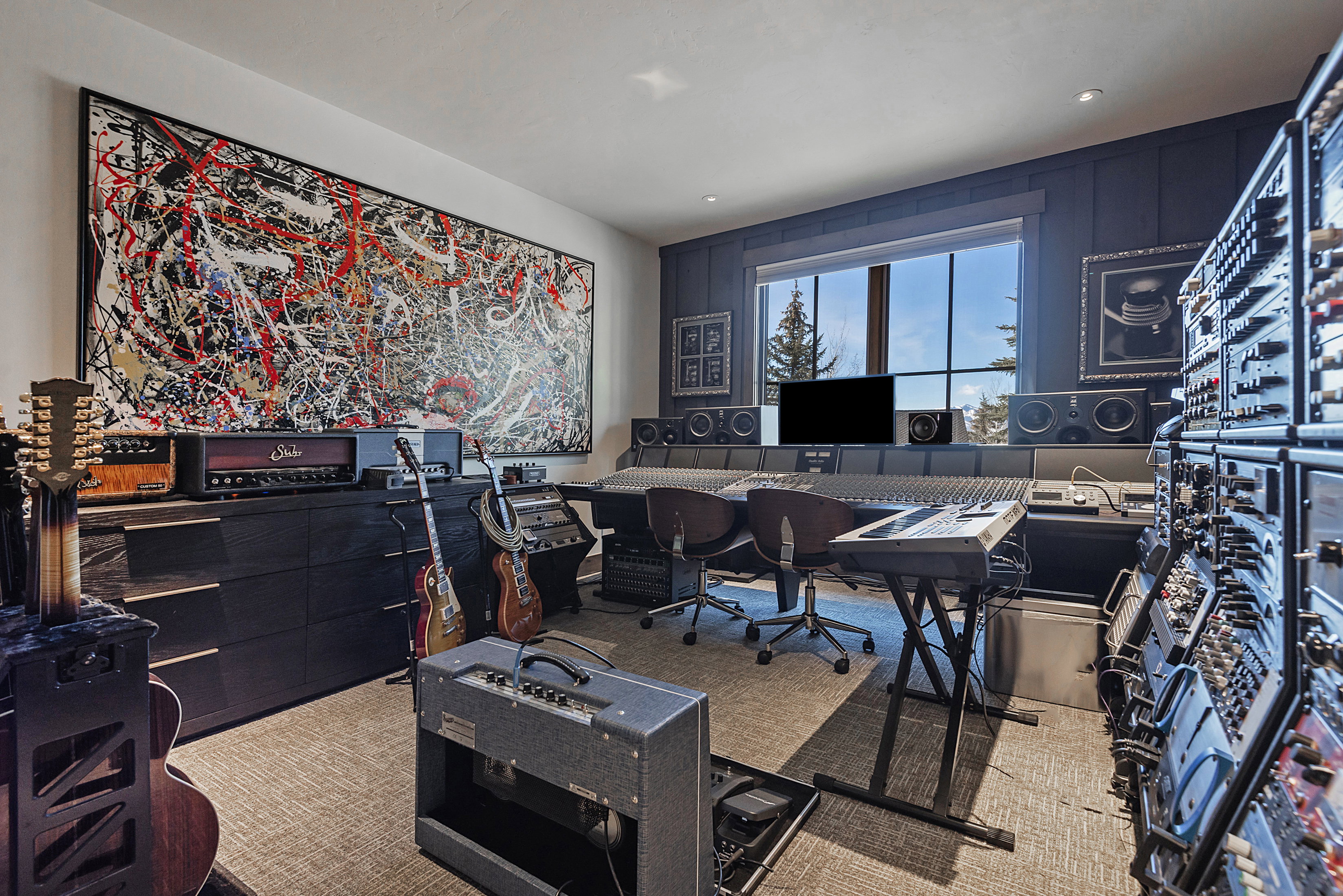 Home office featuring recessed lighting