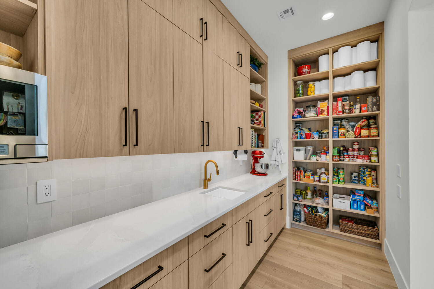 Storage area with a sink