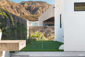 View of mountain backdrop from the putting green