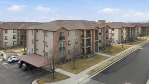 View of apartment building / complex