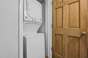 In unti Washer/Dryer!